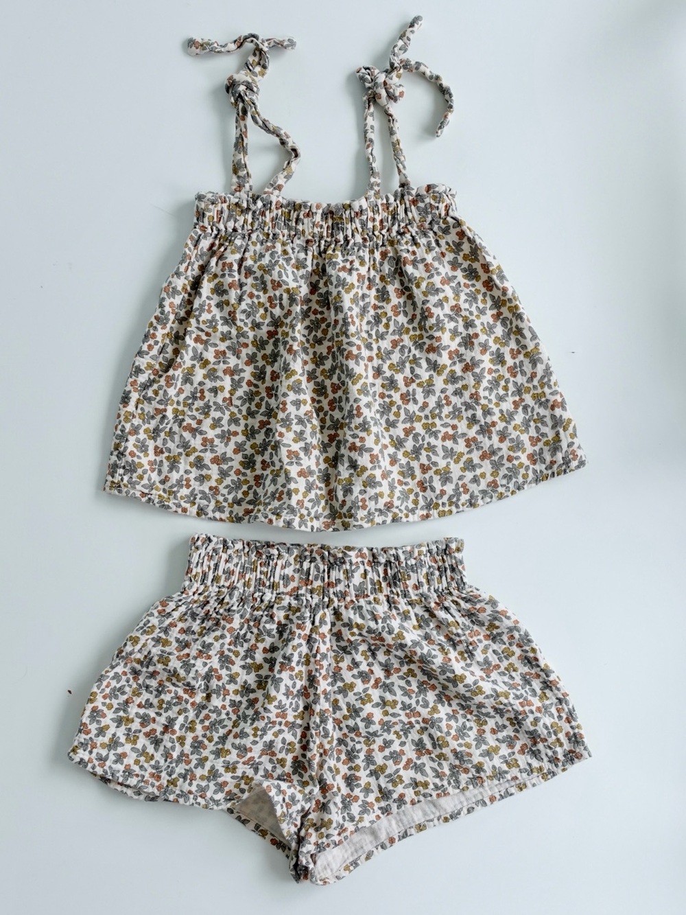 ✨Rylee + Cru Sweet Floral Two-Piece Matching Set | Tie-Shoulder Top & Shorts set